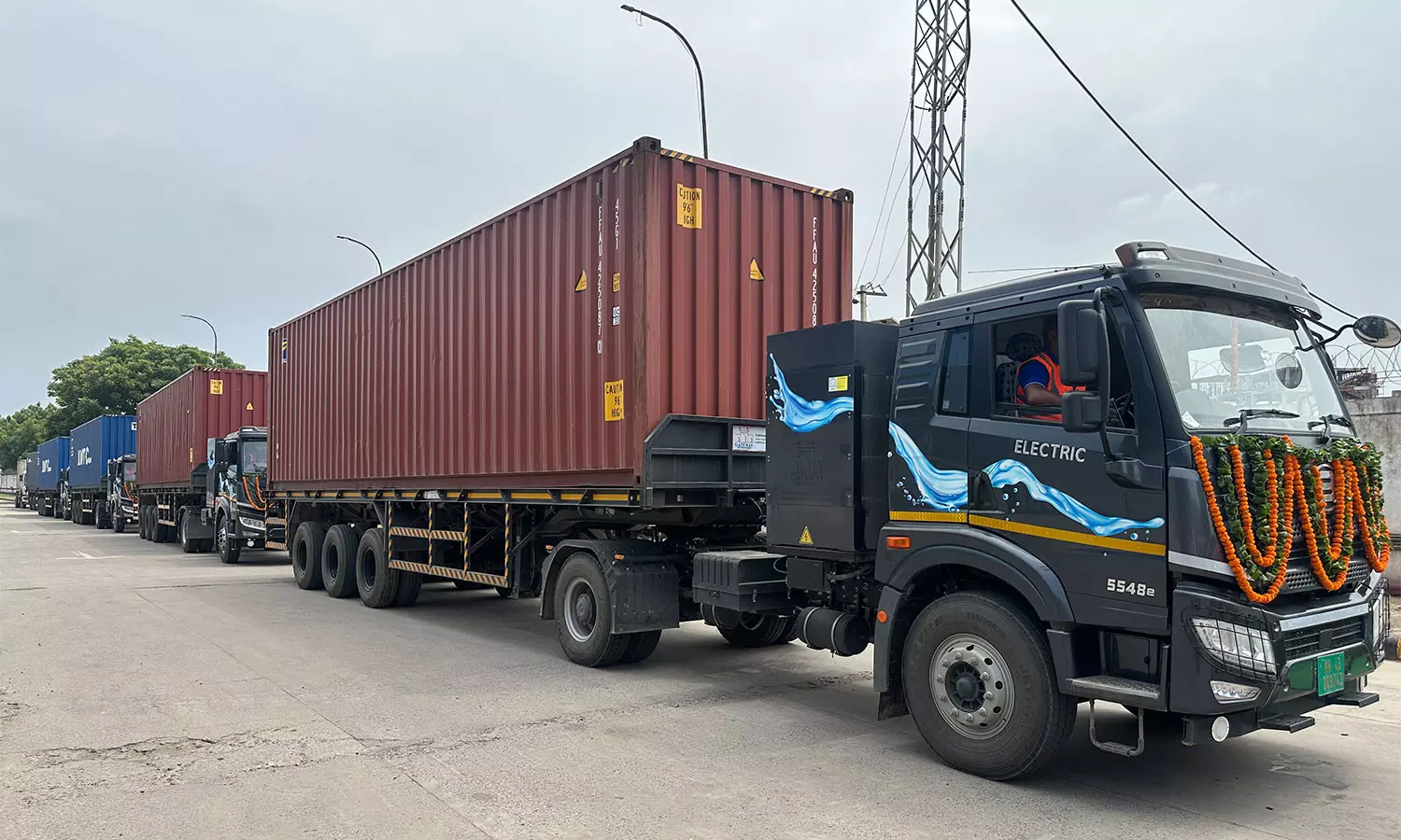 Gateway Distriparks deploys Blue Energy Motors electric heavy trucks