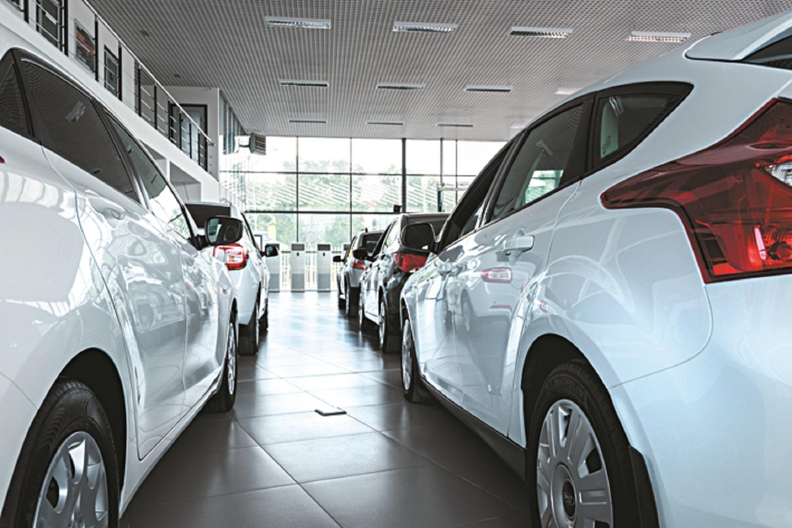 Retail auto sales rise 12.9% in April to record 2.61 million units: Fada