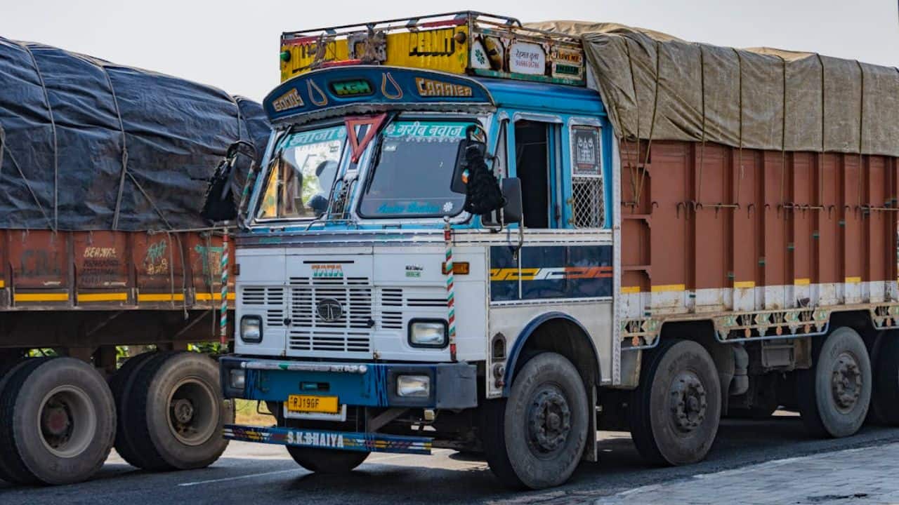 Cabinet approves Rs 9,585 crore scheme to replace old trucks and buses in Delhi-NCR, auto industry welcomes move