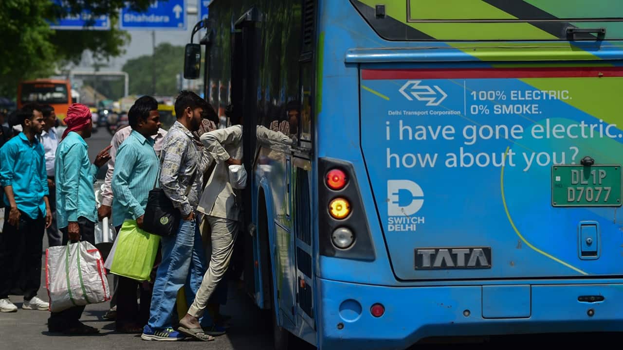 India weighs $1 billion aid for private electric buses, trucks
