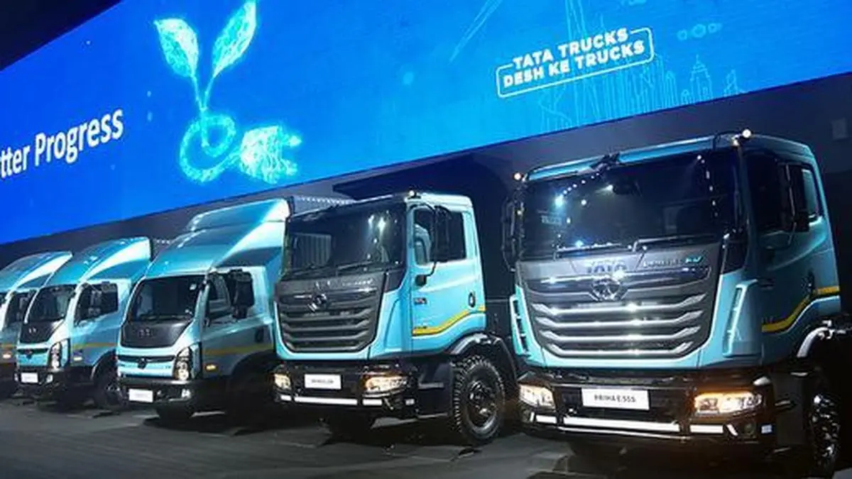 Commercial vehicle monthly retail sales near one-lakh mark as rural demand, infrastructure drive growth