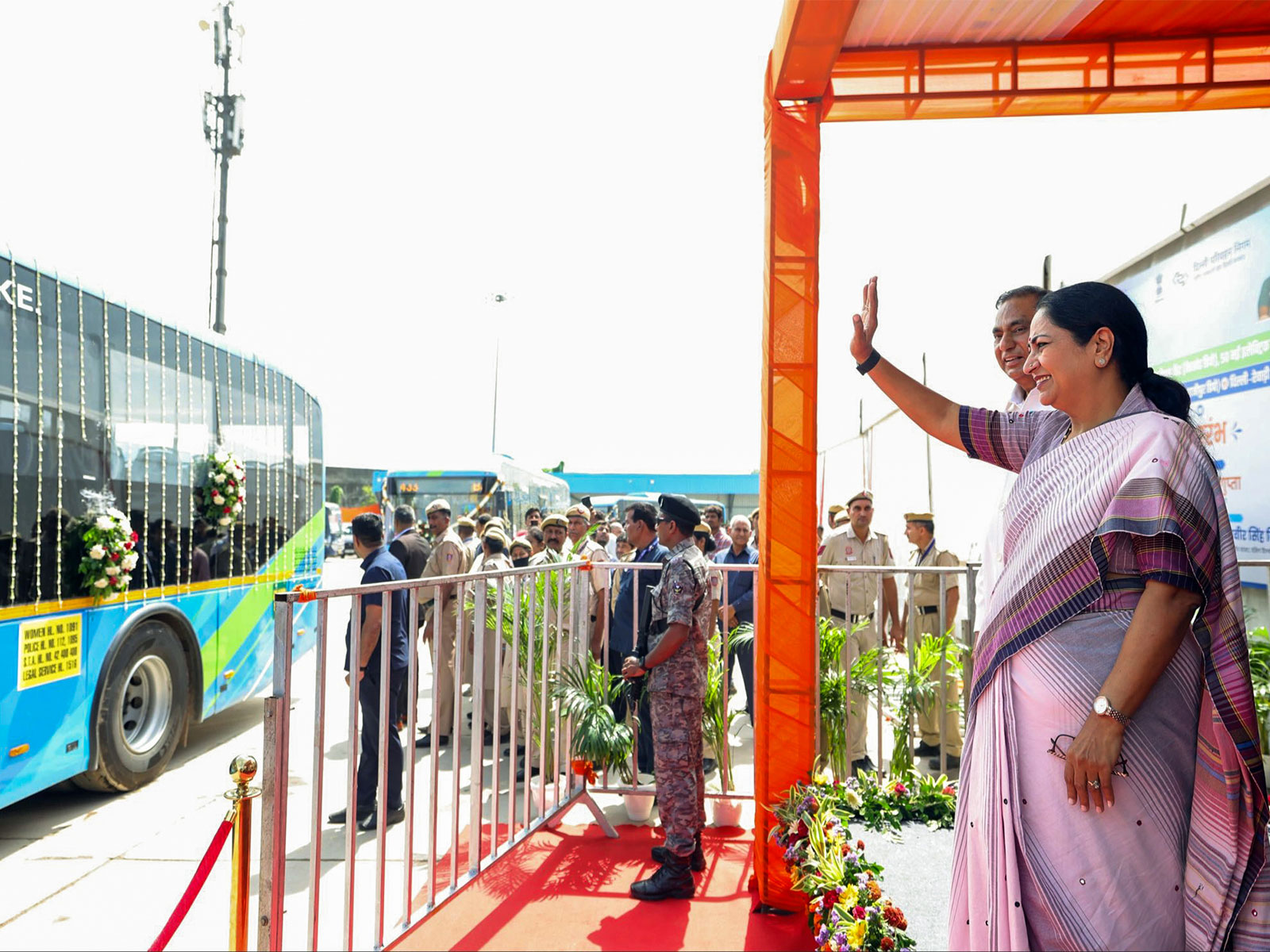Delhi adds 50 electric buses and launches Dhaula Kuan-Rewari e-bus service