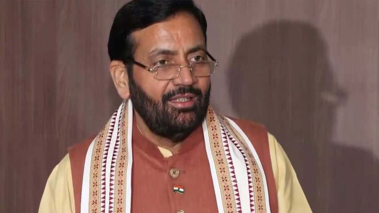 Haryana CM calls for massive public transport expansion, new route plan