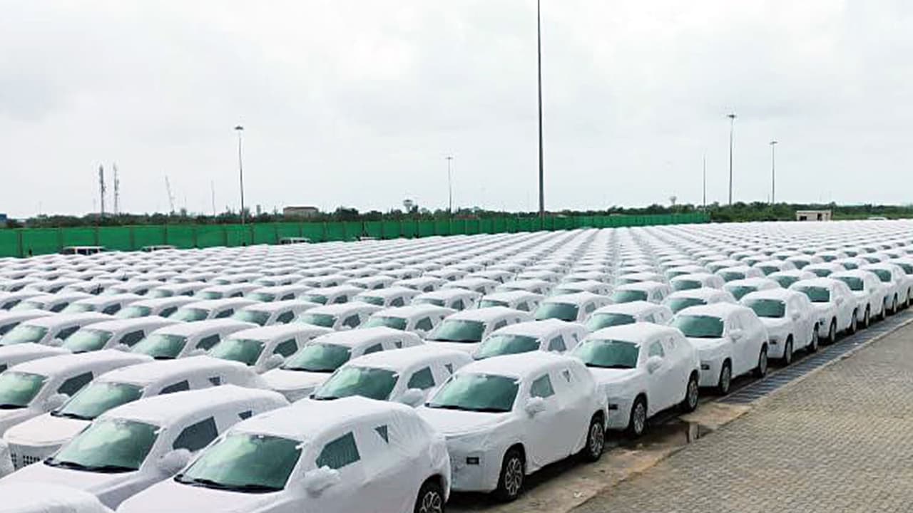 Maharashtra, UP Dominate Vehicle Sales in FY26, SIAM Data Shows